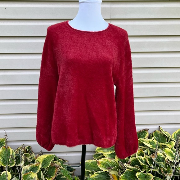 NWT Chelsea & Violet Key Verona Red Balloon Sleeve Eyelash Pullover Sweater - Picture 4 of 9